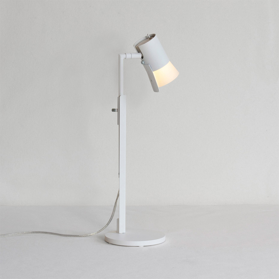 Bezzy Bordslampa Vit