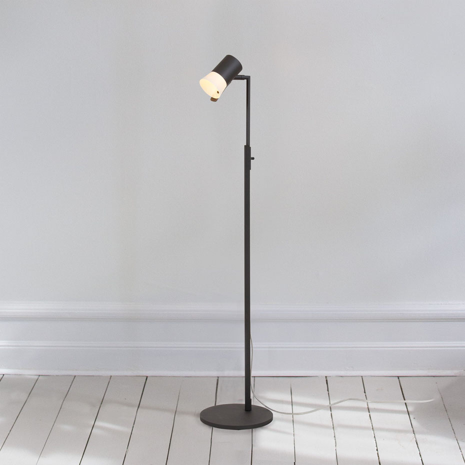 Bezzy Golvlampa Mörkgrå